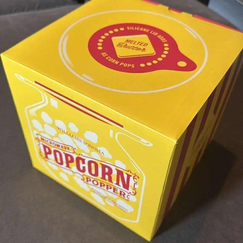 Williams Sonoma Popcorn Popper makes 2.5 qts Brand New